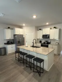 Hansell Villa | 12 PPL |Pet Friendly | BBQ | Games - Image 3