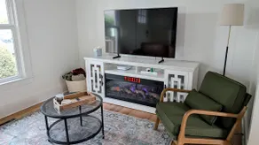 New Cozy Craftsman By UW, Capitol Hill, Arboretum - Image 2