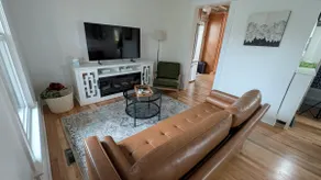 New Cozy Craftsman By UW, Capitol Hill, Arboretum - Image 4