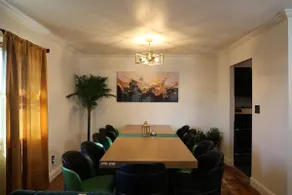 The Emerald City -Family Retreat - Image 3