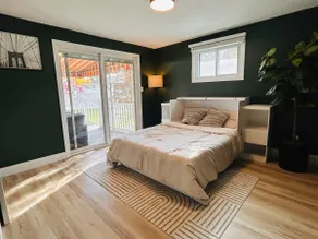Lancaster Creekside Getaway - Image 4