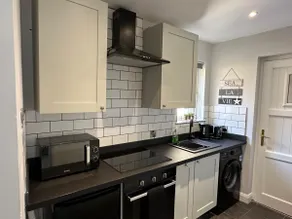 Hunters Lane Hideaway – Coastal Charm - Donaghadee - Image 3