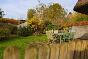 Beautiful Thatched Grade II Listed Cottage near Stonehenge & Salisbury - Image 3