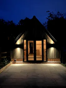 Shakespeares Retreat in Stratford Upon Avon - Image 2