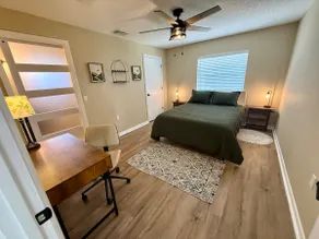 Charming Guesthouse with Ultra Comforts - Image 4