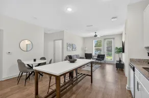 Cozy 2 BR Apt |King Bed |Pool |Gym| Close to Mayo - Image 5