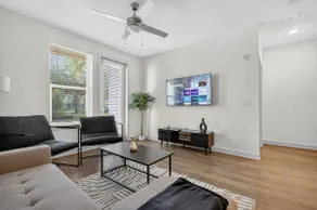 Cozy 2 BR Apt |King Bed |Pool |Gym| Close to Mayo - Image 4