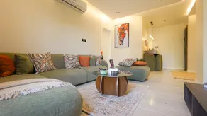 Lova Apartment 75-inch Screen Resort - Image 2