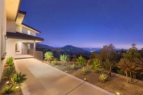 Sleeps 24 •Epic Views •HotTub •Theater •Games Room - Image 5