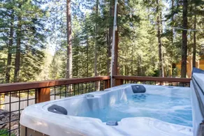 Truckee Mountain Stay | Upper Level | Hot Tub | EV - Image 4