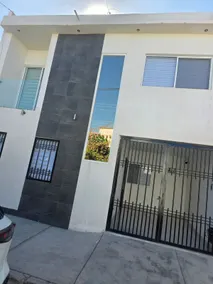 House with an excellent location in Torreon - Image 2