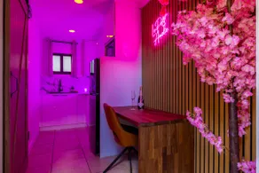 Cozy Studio- Tesla Rental - 13 Min to Stadium - Image 4