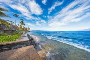 Bright Maui Condo • Large Lanai • Walk to Beach - Image 4