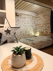 The cozy Pierre Scize - Image 5