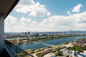 Above Danube - Luxury Apartment - Image 4