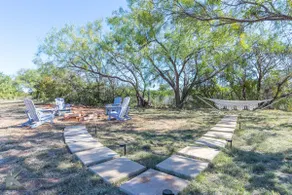 The Moody Buffalo Getaway in Buffalo Gap - Image 5