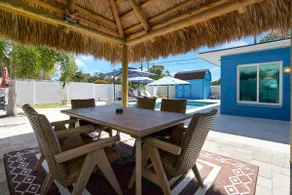Heated Pool+Fire Pit+Trails+4 min to Beach - Image 4