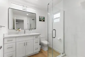 Jane's Home (LW) | Private Guest Suite w Bath+HVAC - Image 5