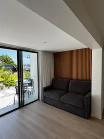Luxury self-contained guest suite - Image 4