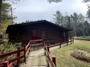 Cozy Log Cabin in Vermont - Image 2