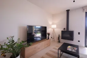 Single-family house with garden on the beach - Image 4