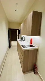 Elegant studio with hotel design - Image 4
