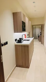 Elegant studio with hotel design - Image 3
