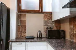 “Tranquil Home near Metro - Image 3