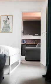 Cozy Apartment in P.le Lodi just 4 stops in Duomo - Image 3