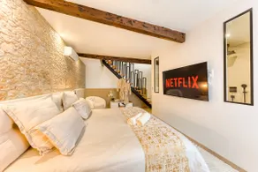 Romantic Getaway - Private Spa - Movie Theater - Image 3