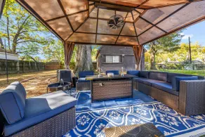 BIOME, NEW Luxury Rare Gem, Family Getaway, Hiking - Image 5