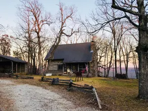 Mountain View Cabin (sleeps 4) & Bunkhouse (sleeps 6) - Image 2