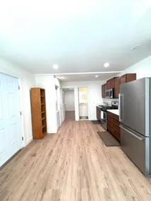Cozy, private apartment - Image 3