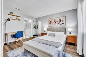 4 min from UCR, 3 bedrooms, 2 bath, newly renovated, academic loft - Image 2