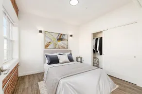 Stylish Home Base in Columbus! - Image 5