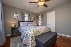 Horns Down Hideaway-3BR2BA Home Close to OU Campus - Image 3