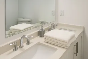 Cozy Apartment in Markham - Image 5