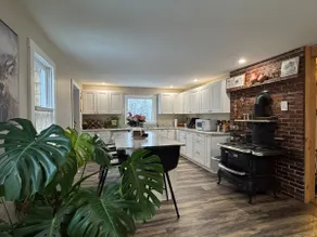 Warm and Charming Stay near Sugarloaf - Image 2