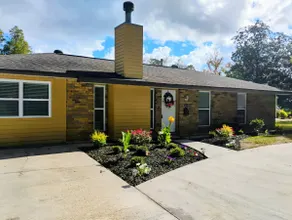 The Denham Springs Esape- Pool, Comfort & Charm - Image 2