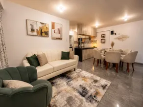 Ideal retreat for family and friends - Image 3