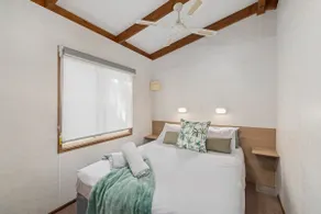 Waterfront Cabin - Image 3