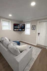 Brand new first floor studio in quiet neighborhood - Image 5