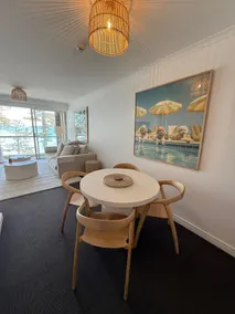 Luxe Beachfront Apt with Parking - Image 4