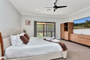 Vine & Valley Retreat - Image 5