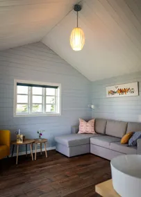 Lovely tiny house with dream view - Image 3