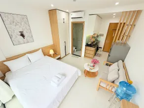 (401 Suites) Cozy Studio w Balcony & Kitchen - Image 5