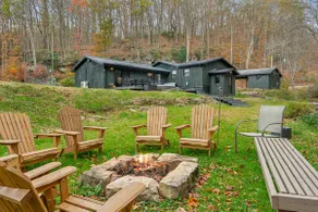 Seven Springs, Sleeps 8, HotTub, FirePit, EV Ready - Image 2