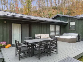 Seven Springs, Sleeps 8, HotTub, FirePit, EV Ready - Image 4