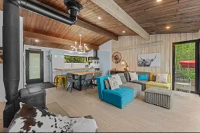 The Cleveland, Waterfront, Fireplace, Hot Tub - Image 4