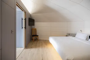 Waterfront Wave Cabin at Lost Shore Surf Resort - Image 4